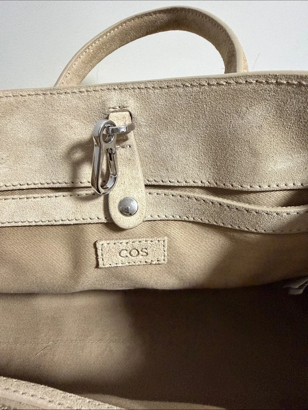 COS refined taupe